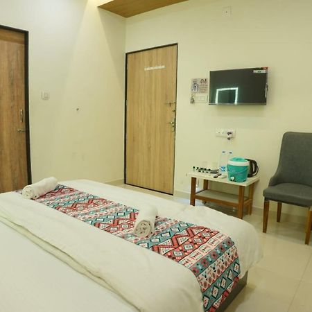 Hotel Ayodhya Virpur Εξωτερικό φωτογραφία